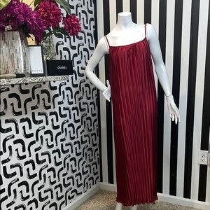 Elegant Red Pleated Maxi Dress